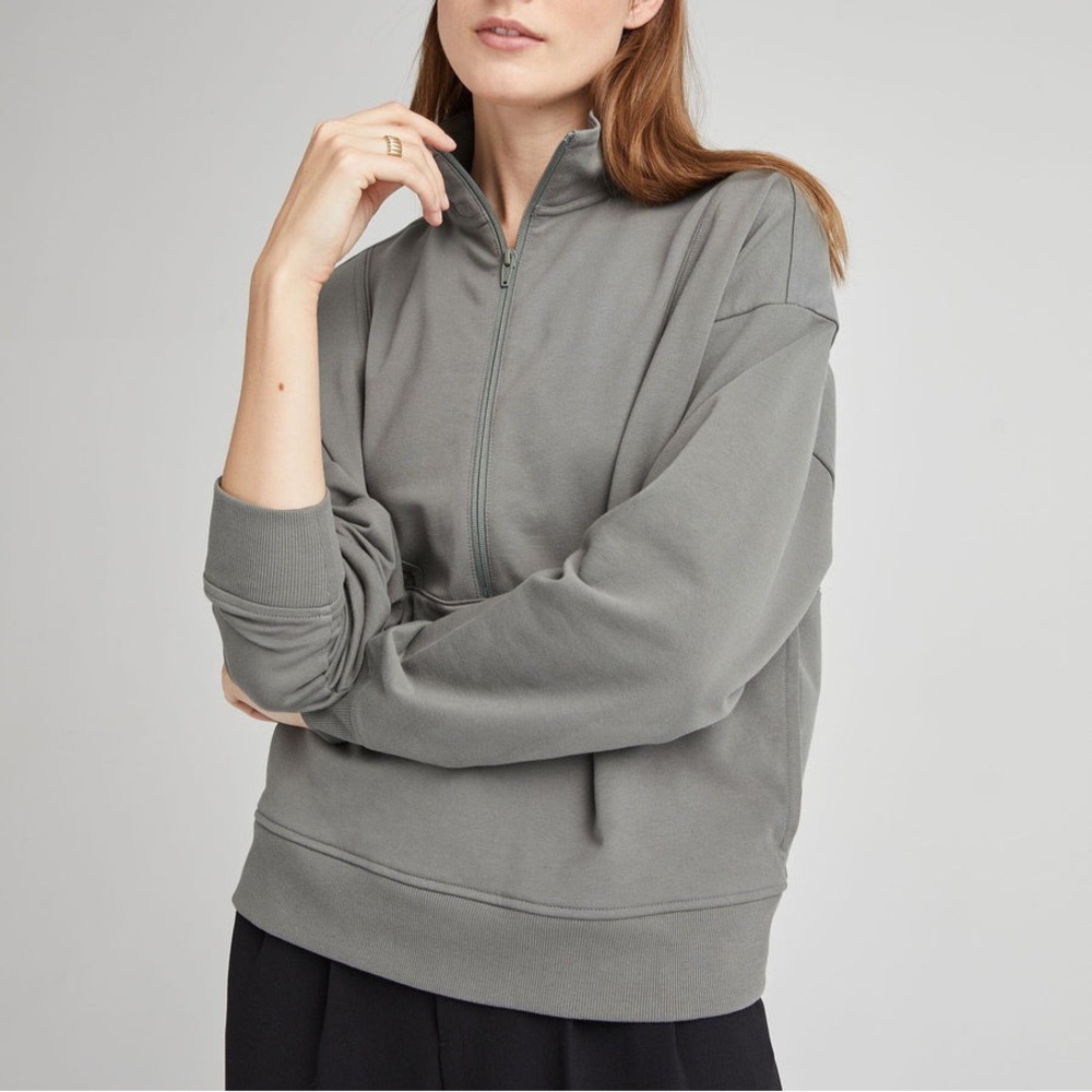 NWOT Women's Stretch Terry Half Zip Pullover size M Richer Poorer